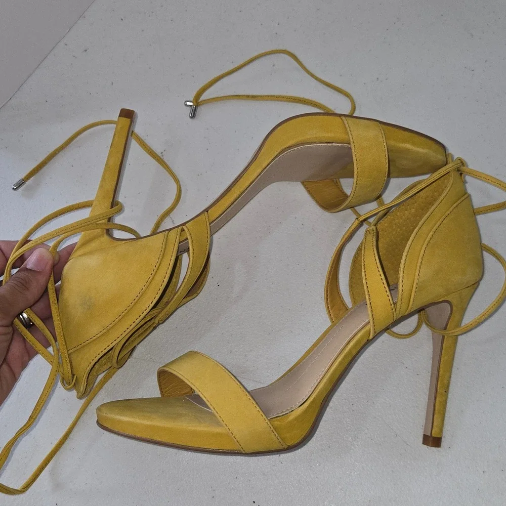 Gianni Bini Daymey Yellow Leather Lace Up Strappy Stiletto Sandals Size 8M